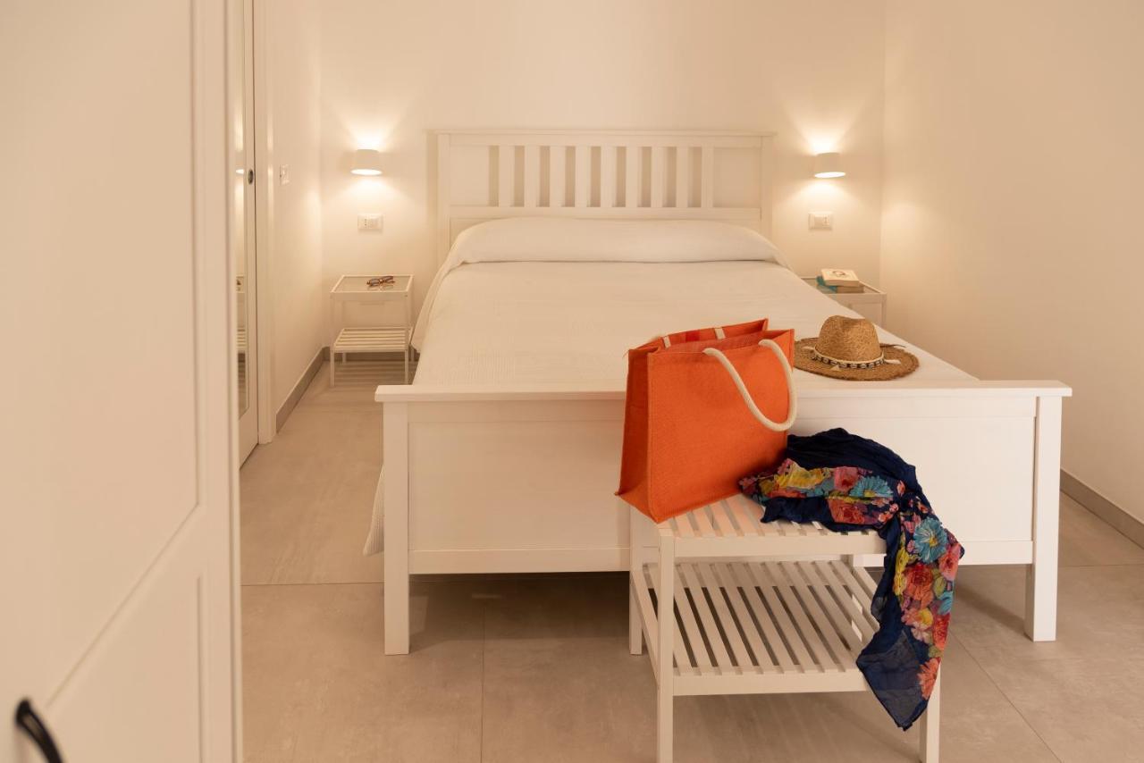 Maridea - Les Suites Du Soleil Ponza Exterior foto
