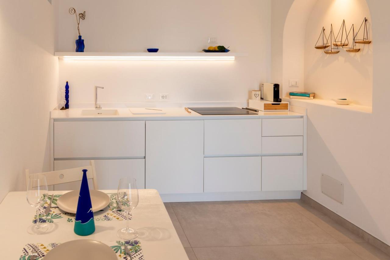 Maridea - Les Suites Du Soleil Ponza Exterior foto