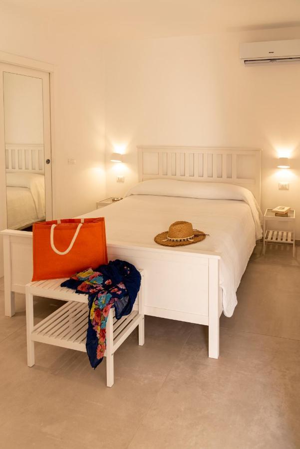 Maridea - Les Suites Du Soleil Ponza Exterior foto